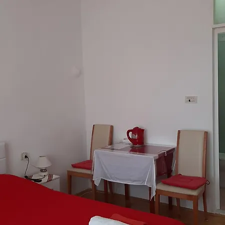 Daire & Rina - Comfort Studio With Patio